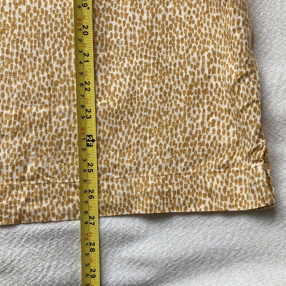 AVA & VIV tan ochre tiny dot animal print v-neck blouse Size 1X - Picture 8 of 9